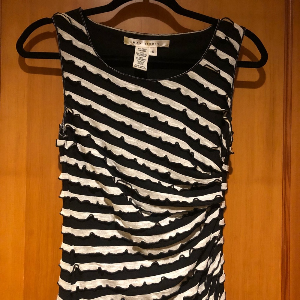 Max Studio | Ruffle dress - Picture 4 of 8